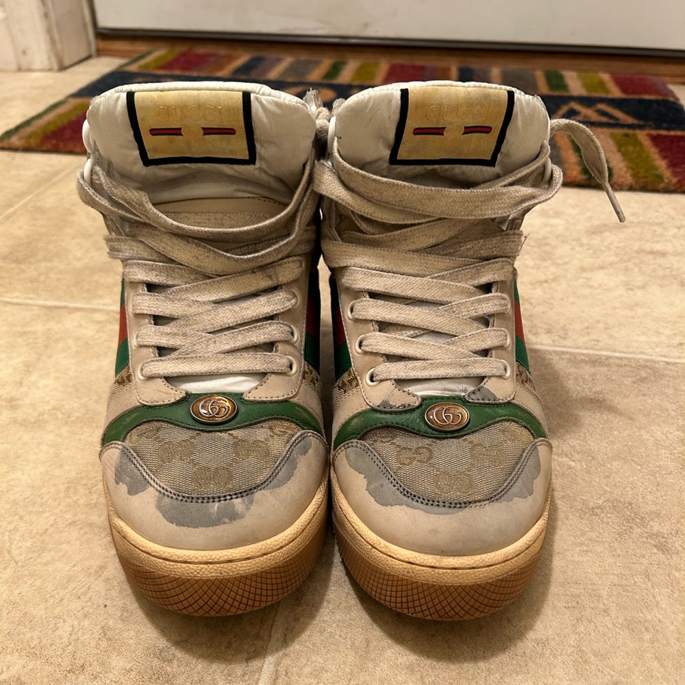 Worn couple of times